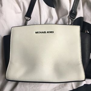 Michael Kors Black/White Stella cross bodybag